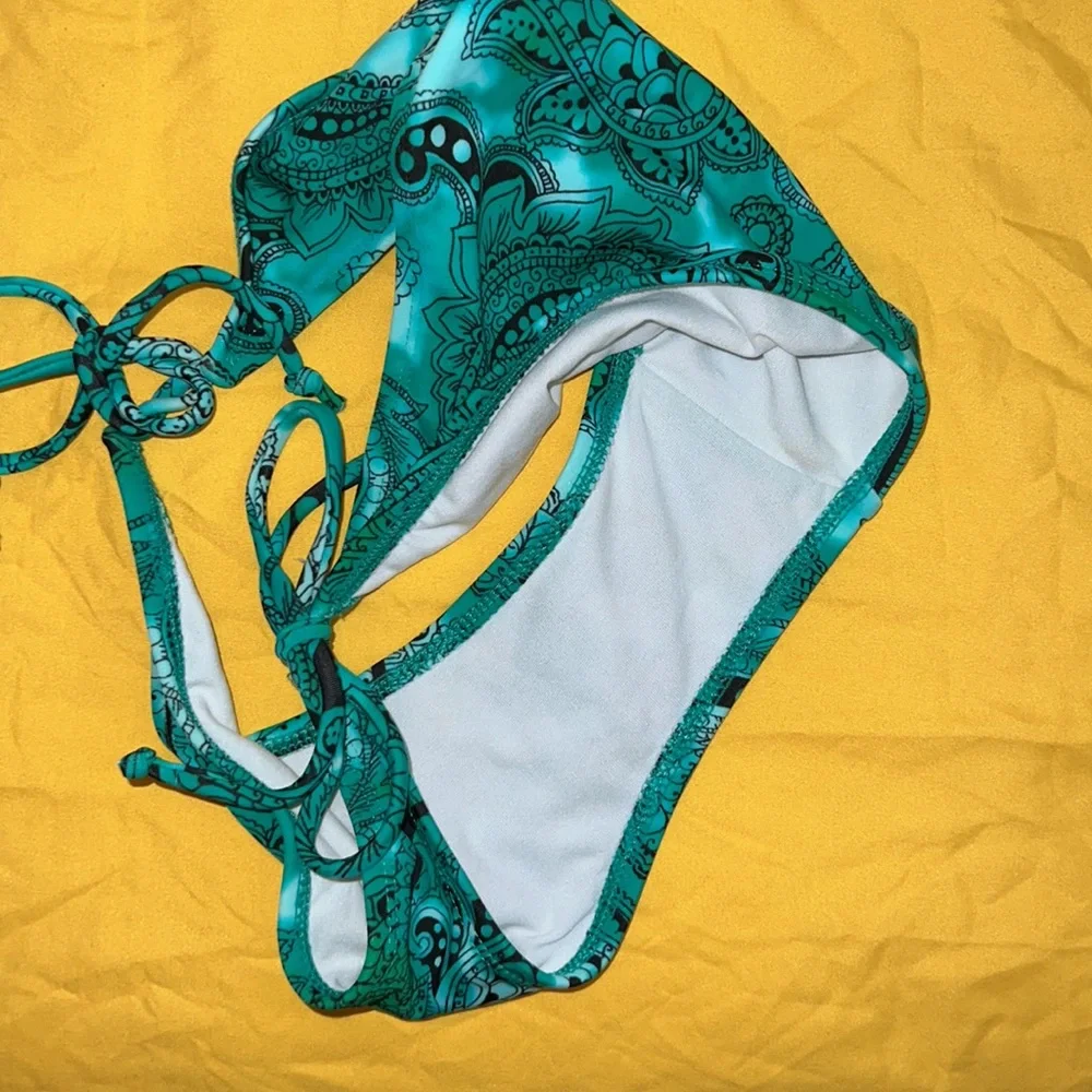 Xhilaration bikini set
